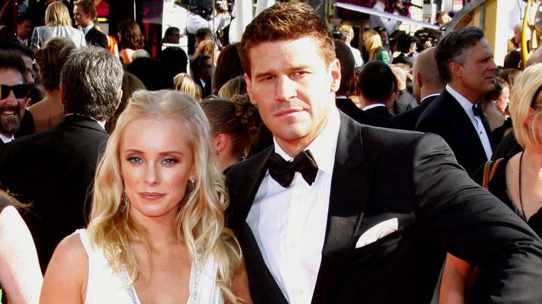 Jaime Bergman and David Boreanaz posing on red carpet 
