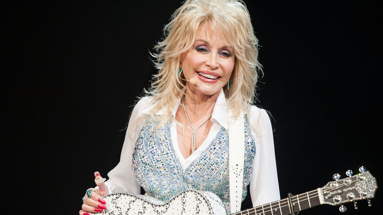 Dolly Parton performs at Agua Caliente Casino in 2014