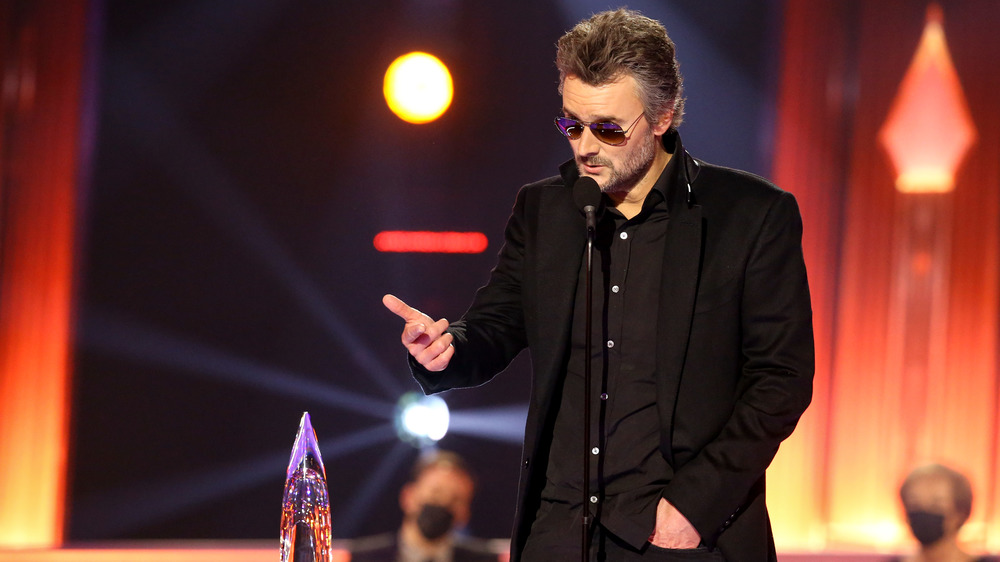 Eric Church onstage