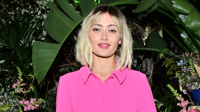 Ella Purnell pink dress blonde