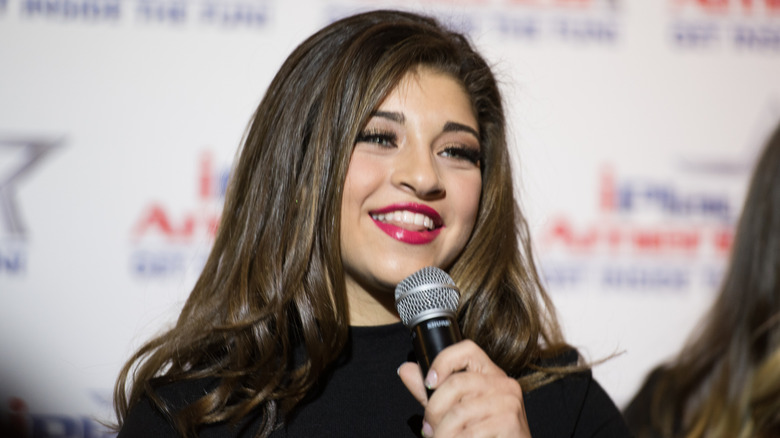 Gia Giudice singing
