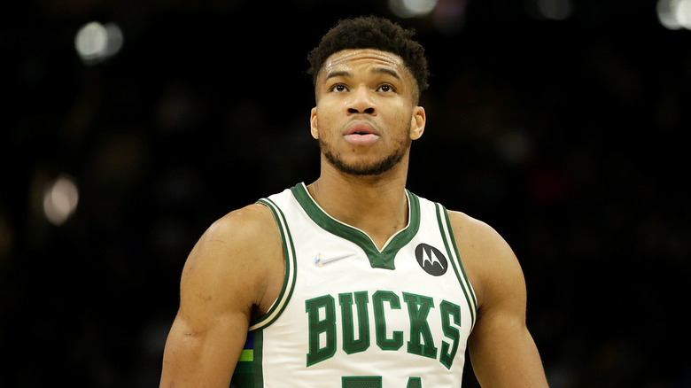 Giannis looking up 