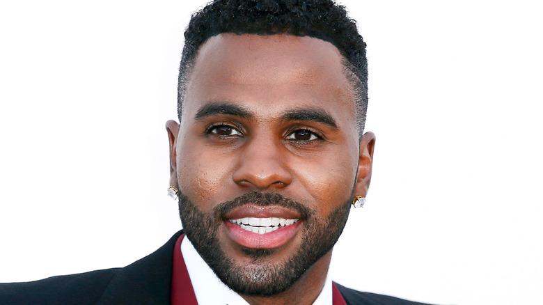 Jason Derulo smiling