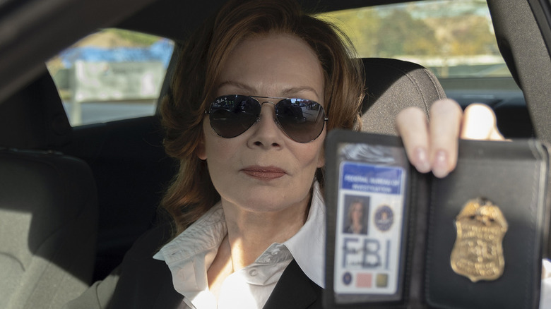 Jean Smart plays  FBI agent Laurie Blake in Watchmen