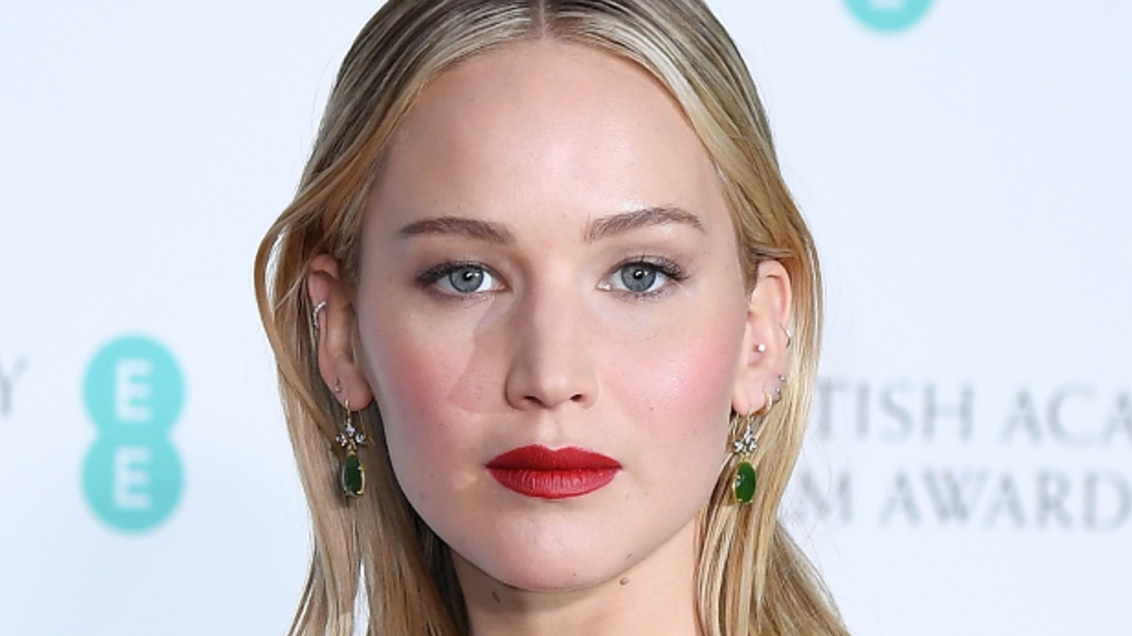Jennifer Lawrence talks love life, politics in new interviews