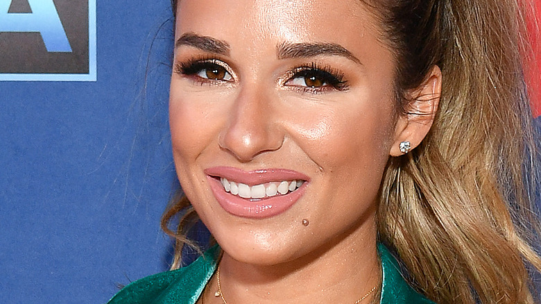 Jessie James Decker smiling