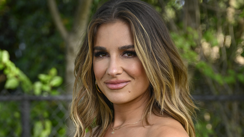 Jessie James Decker wearing jewelry