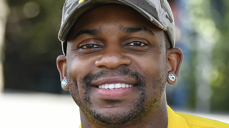 Jimmie Allen smiling