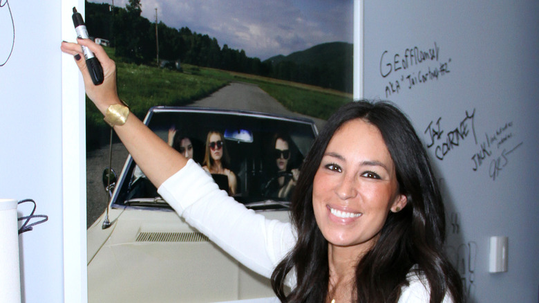 The Untold Truth Of Joanna Gaines