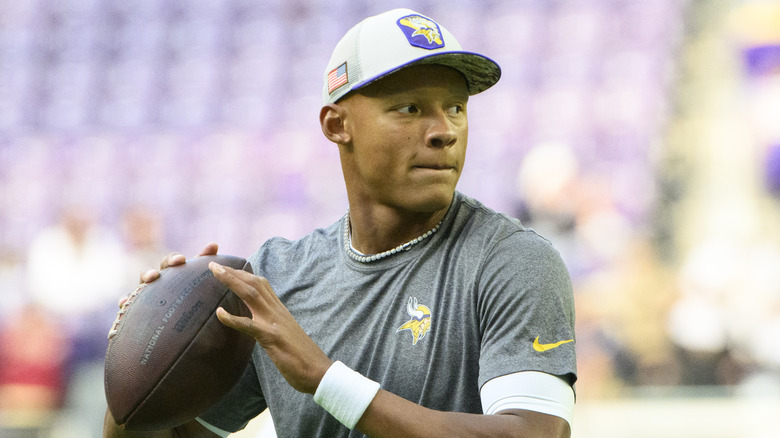 Joshua Dobbs at Vikings practice