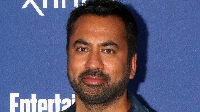 Kal Penn posing
