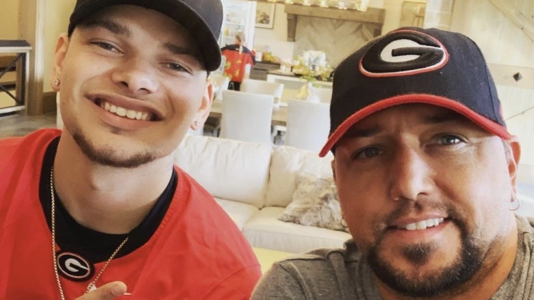 Jason Aldean's selfie with Kane Brown