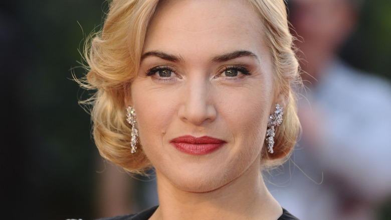 Kate Winslet in shiny earrings