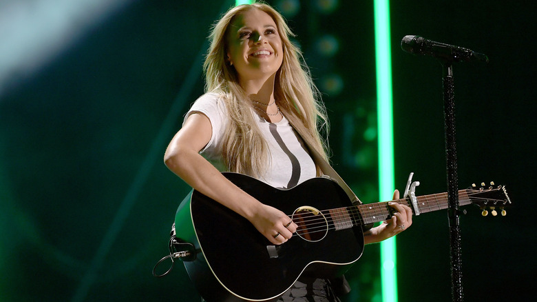 Kelsea Ballerini in concert