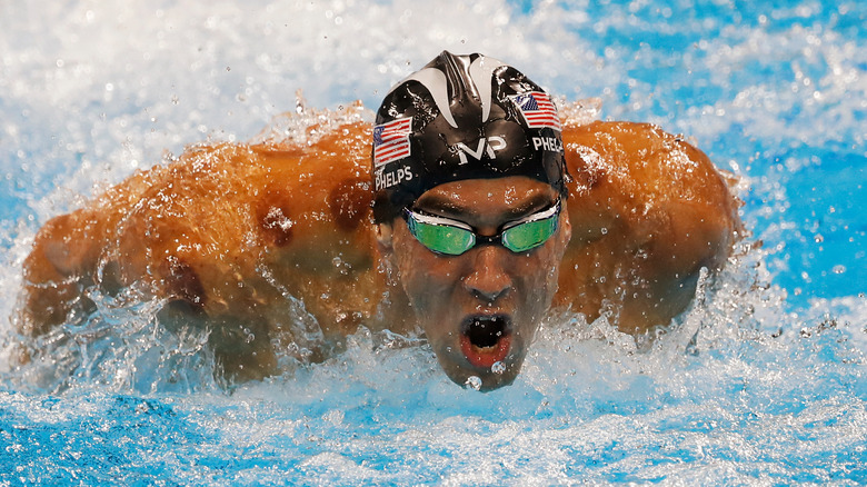 Michael Phelps swimming