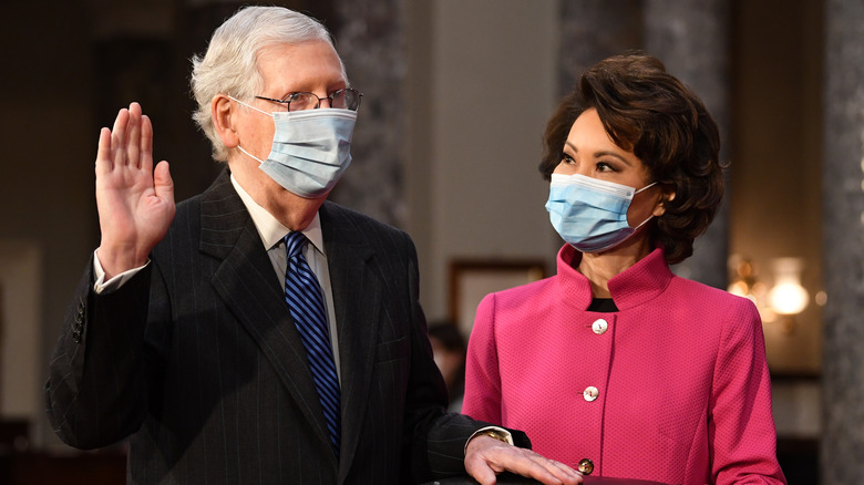 Mitch McConnell, Elaine Chao posing