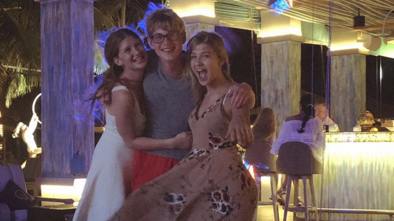 Jennifer Gates, Rory Gates, and Phoebe Gates posing for photo
