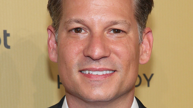 Richard Engel posing