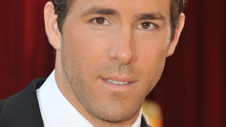 Ryan Reynolds posing