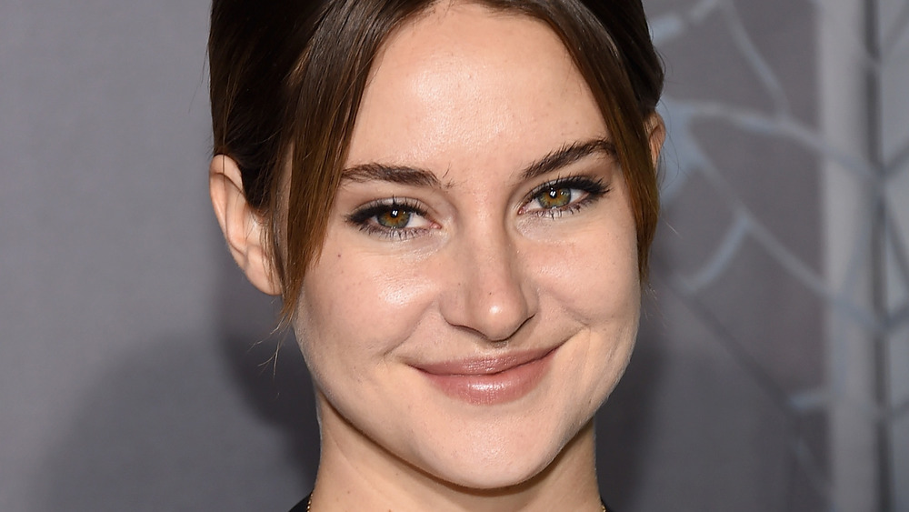 Shailene Woodley smirking