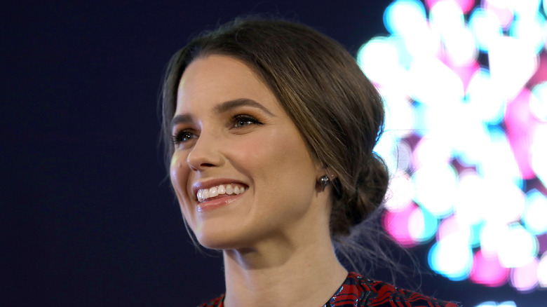 Sophia Bush smiling