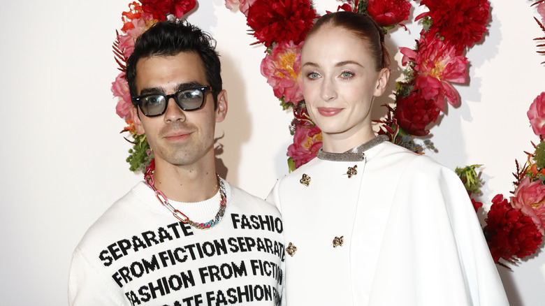 Joe Jonas and Sophie Turner posing together
