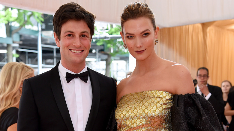Joshua Kushner and Karli Kloss posing together