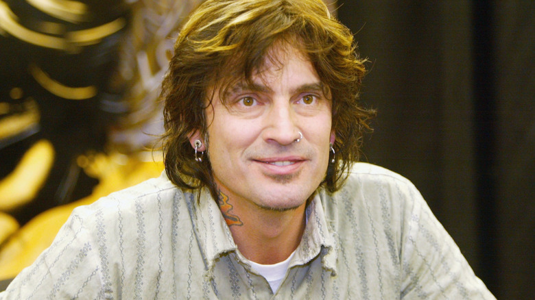 Tommy Lee at a book signing