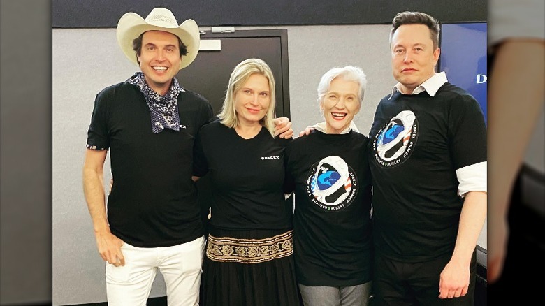 Tosca Musk with mom and brothers