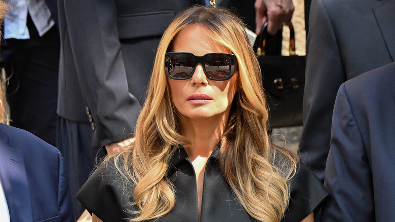 Melania Trump wearing sunglasses