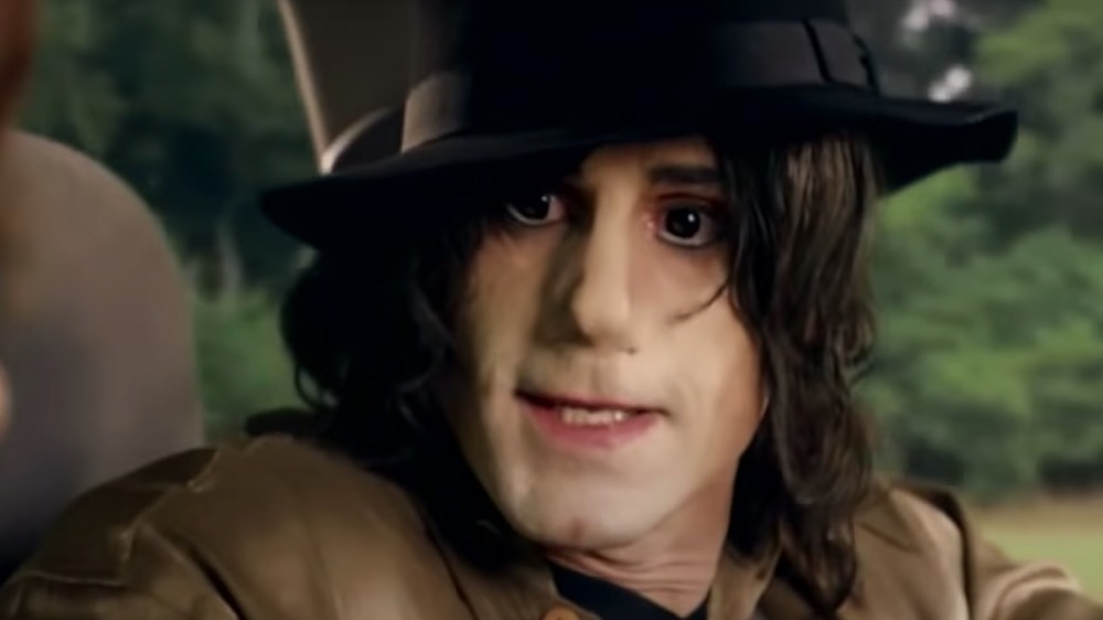 Joseph Fiennes in Urban Myths, speaking