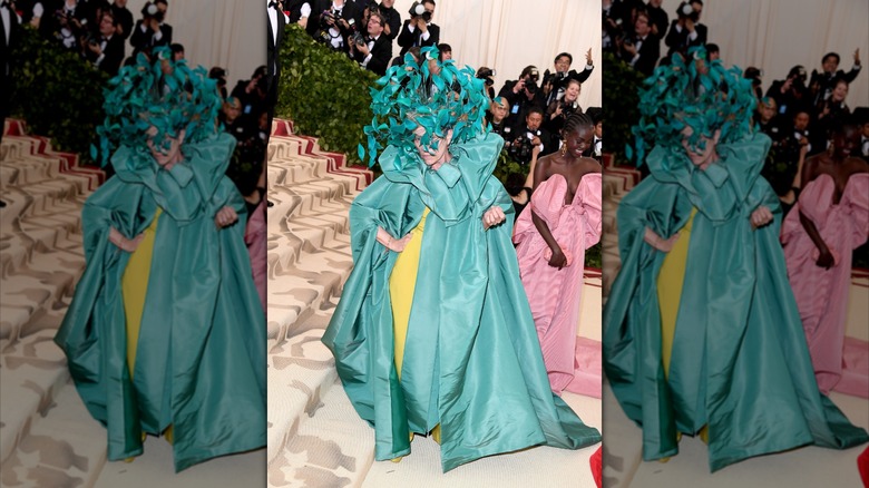 Frances McDormand wearing a Valentino look at the 2018 Met Gala.