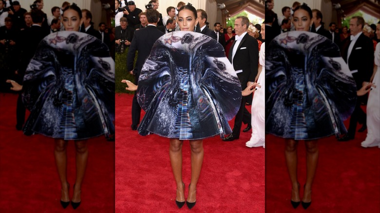 Solange wearing a circular Giles dress at the 2015 Met Gala.