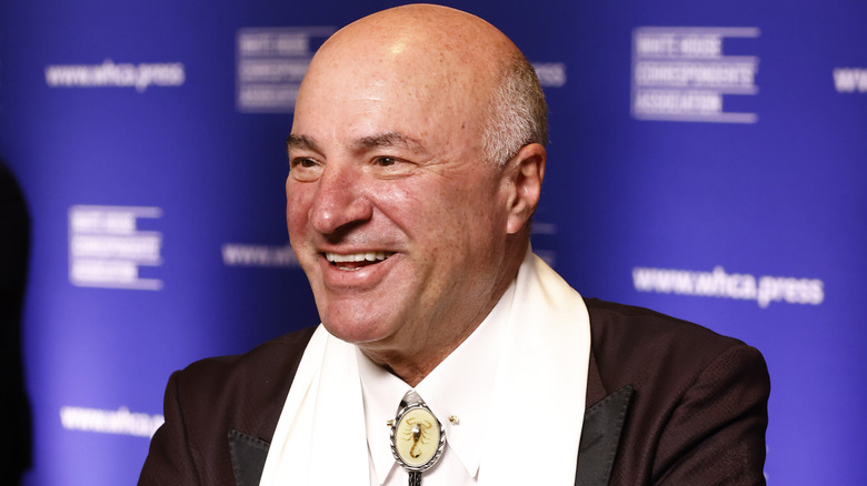 Kevin O'Leary wearing a scorpion bolo tie at the White House Correspondents' Dinner