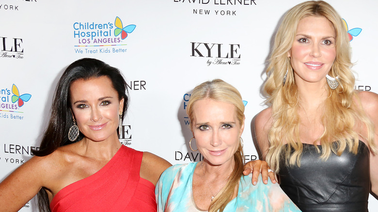 Kyle Richards, Kim Richards, Brandi Glanville pose