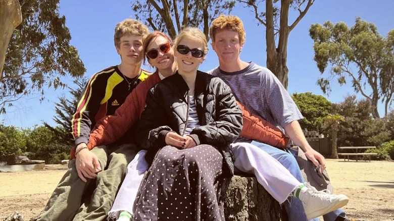 Julia Roberts poses with her three grown children.
