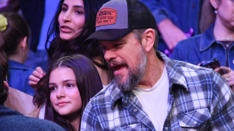 Matt Damon at basketball game with Stella in 2024