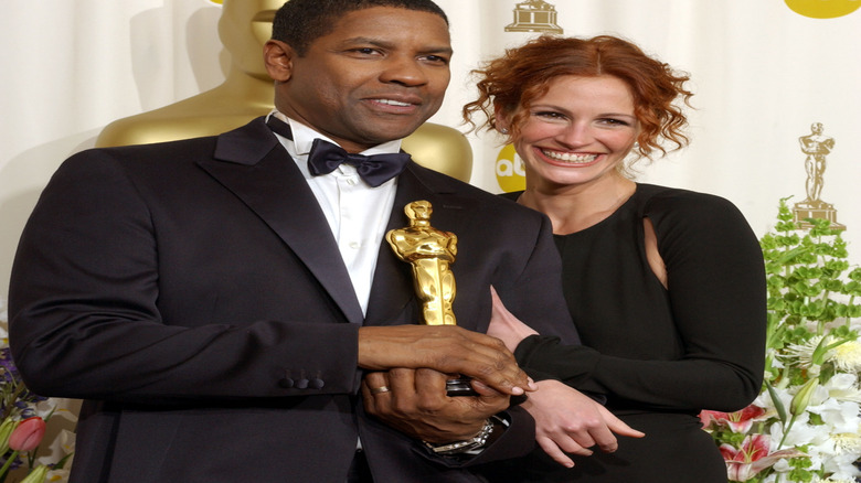 Denzel Washington and Julia Roberts at The Golden Globes