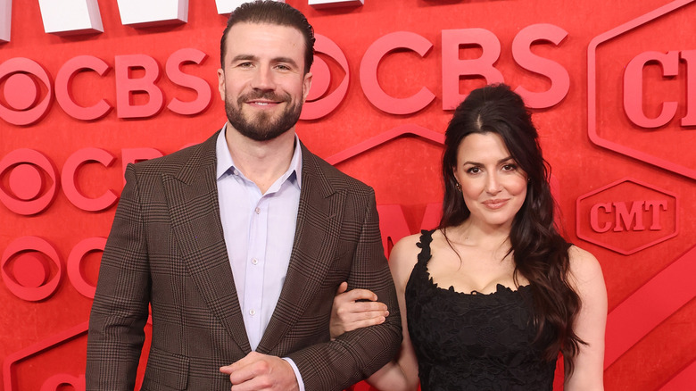 Sam Hunt and Hannah Lee Fowler on the red carpet