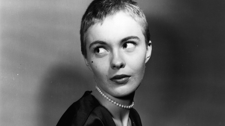 Jean Seberg posing