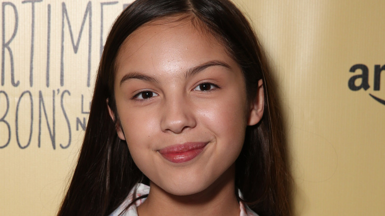 Olivia Rodrigo posing in 2016