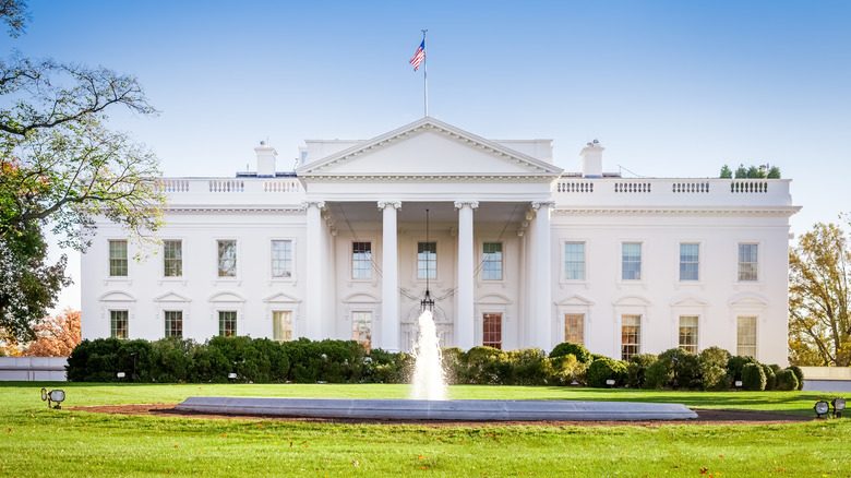 White House on a sunny day