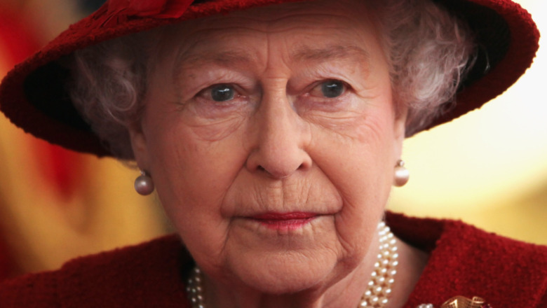 Queen Elizabeth red hat