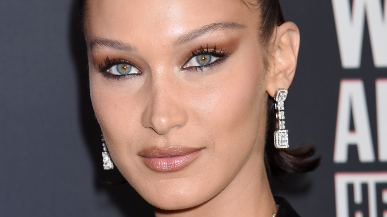 9. Bella Hadid's Must-Try Nail Art Colors and Designs - wide 4