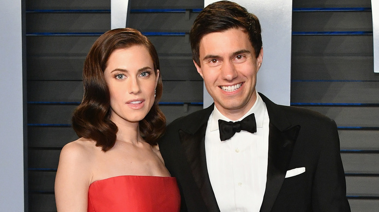 Allison Williams and Ricky Van Veen 