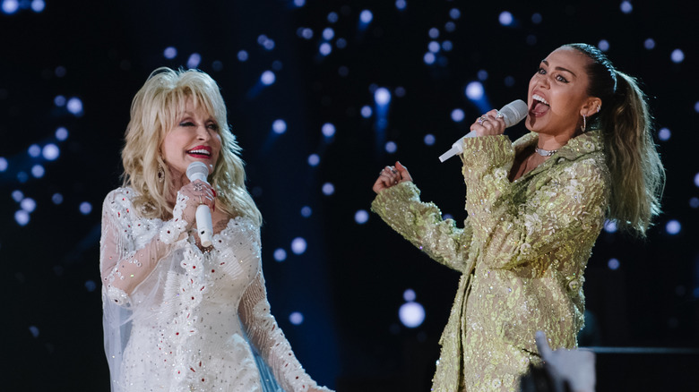 Dolly Parton, Miley Cyrus