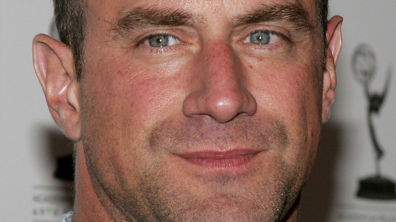 Christopher Meloni poses at the 2006 Emmy Awards 