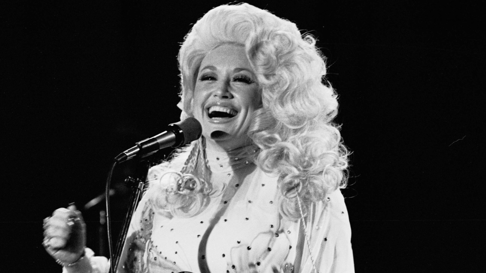 Throwback Photos Of Dolly Parton That Perfectly Capture Every Era Of Her Country Music Career