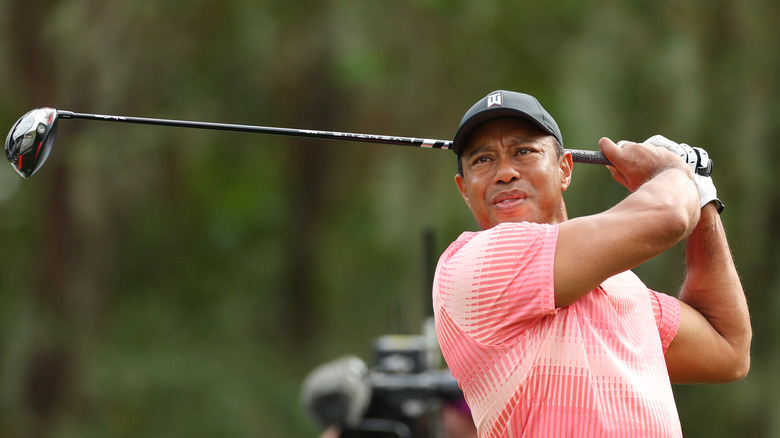 Tiger Woods golfing