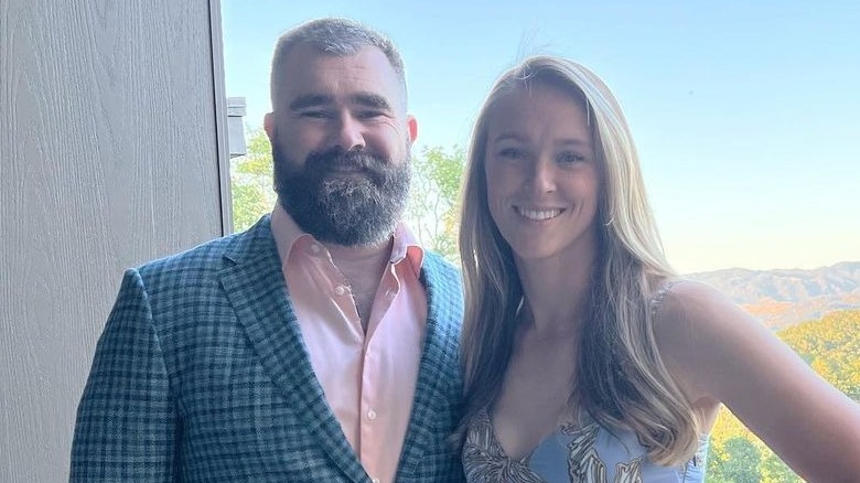 Jason and Kylie Kelce posing